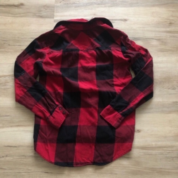 MASSIVE $10 SALE Zara V-Neck Red and Black Plaid Snap Button-Up Shirt - Picture 2 of 6